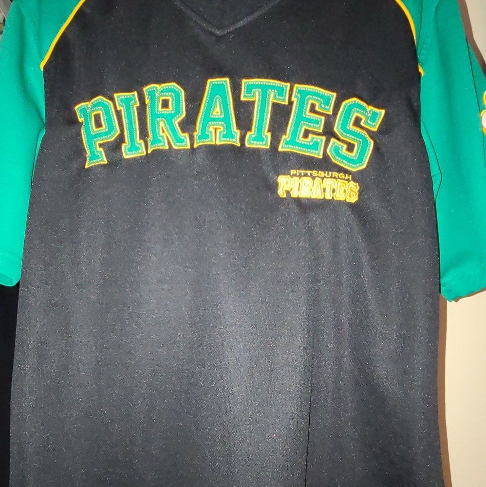 Pirates shirt
